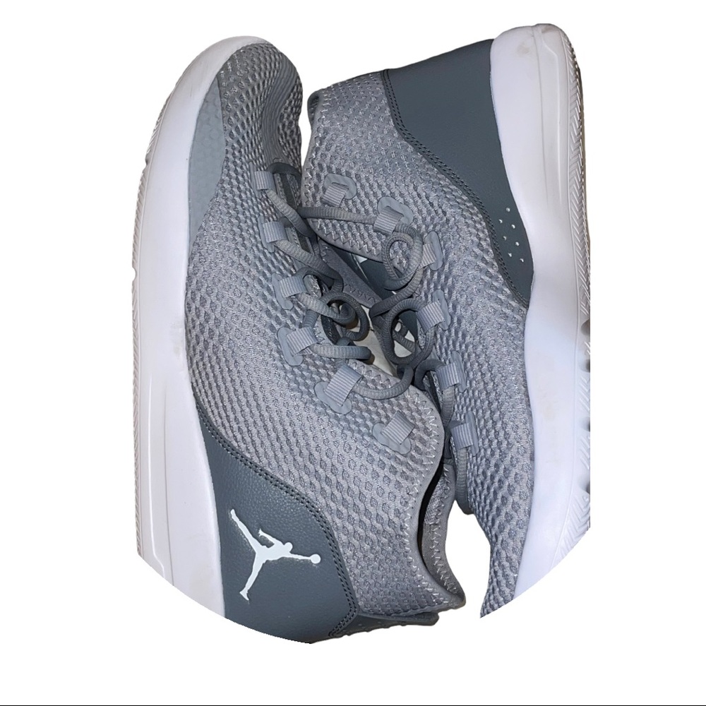 Jordan Reveals- sz 14